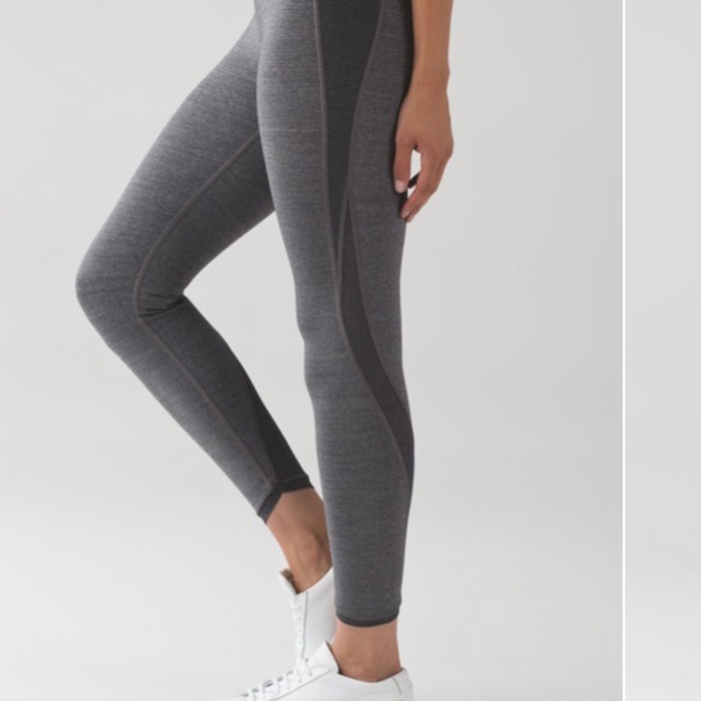 Lululemon Featherlight Tight - size 4